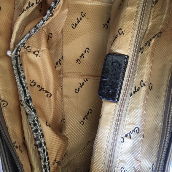 Carlo G gold and print purse - Picture 5 of 6